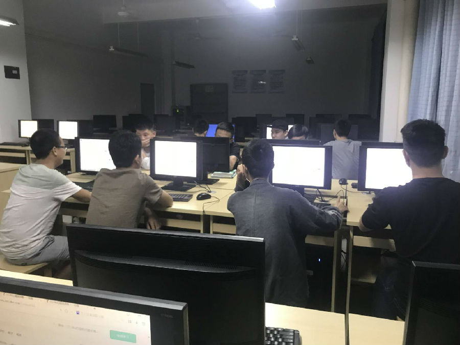 图2 大赛进行中